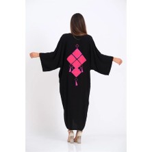 Modanı Seç Siyah V Yaka Omuzu Pencereli Cepleri ve Sırtı Aplike Nakışlı Püsküllü Oversize Uzun Gömlek Elbise