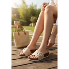 Moda Fiesta Kadın Bej Tokalı Günlük Terlik – Ortopedik Taban, Rahat & Şık Yazlık Terlik