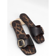 Tonny Black Kadın Siyah Rahat Kalıp Leopar Desenli Tokalı Terlik