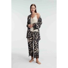 Lyyn Arias Closet Ip Askılı V Yaka Viskon Tropikal Yazlık Örme Dantel Detaylı Pijama Sabahlık Takımı