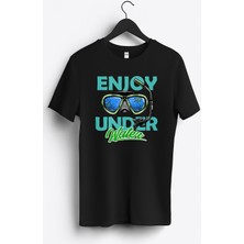 MGAX Dalgıç Enjoy Under Water Baskılı Regular Sıfır Yaka %100 Pamuk Unisex Penye T-Shirt