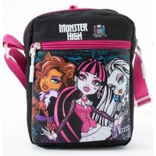 Trg Monster High Draculaura Çocuk Omuz Çantası – 3 Bölmeli – Su Geçirmez Kumaş (21×16×6 Cm)