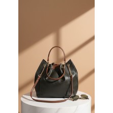 Vardis Zincir Detaylı Ağız Kısmı Büzgülü El ve Omuz Askılı Büyük Boy Kadın Çantası