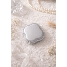 İğne İzi 150 cm Otomatik Şerit Metre – Çiçek Model Mezura