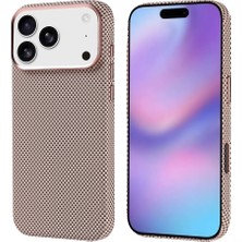 Gezgin iPhone 17 Pro Max Kılıf M-Safe Şarj Özellikli Karbon Fiber Görünümlü Gzgn Nekst Kapak - Gold