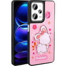Gezgin Xiaomi Redmi Note 12 Pro 5g Kılıf Parlayan Kabartmalı Ikonik Figürlü Gzgn Amas Silikon Kapak-Pembe