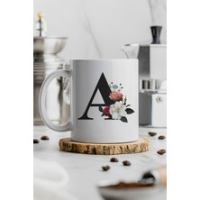 Harf Baskılı Kupa Bardak – Kişiye Özel Harfli Seramik Kahve Kupası – Çiçek Desenli Hediye Kupa