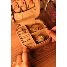 Özgürce Şık Mini Deri Takı Organizeri, Zarif ve Düzenli Saklama Çözümü