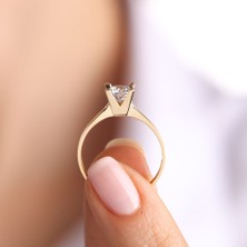 Sembol Gold 8 Ayar Altın Tektaş Yüzük Sarı Renk Zirkon Taşlı Zarif Model