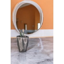 Özgürce Şık Gümüş Eskitme Makyaj Organizeri ve Fırça Düzeni