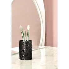 Özgürce Şık Siyah Makyaj Organizeri ve Fırçalık, Kaliteli ve Düzenli Saklama