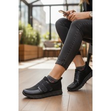 Enoch Kadın Taşlı Bant Detaylı ve Simli Tabanlı Spor Ayakkabı