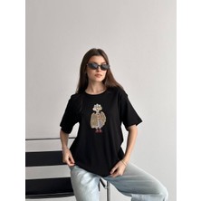 My Lunessa Yeni Sezon Köpek Taşlı Nakışlı Siyah T-Shirt