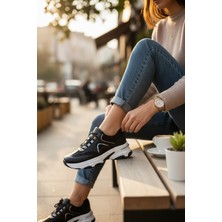 Enoch Kadın Hologram Detaylı ve Kalın Tabanlı Spor Ayakkabı