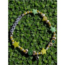 Amabel Jewelerys Isimli Gülenyüz ve Zil Charmlı Kedi Köpek Kolyesi (Tasması) (Patili Bileklik Hediyeli)