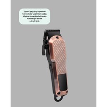 İntora Şarjlı Saç Kesme Makinesi – Type-C Girişli, LCD Ekranlı ve Sessiz Motor