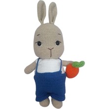 Saks Mavisi Tulumlu Havuçlu Bal Yanak Tavşan Amigurumi Organik Oyuncak