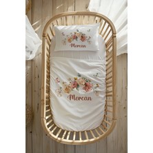 Özgürce Yumuşak Pamuk Saten Isimli Beşik Nevresim Takımı Çiçek Desenli (60X100 Cm)