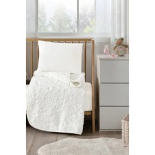 Özgürce Yumuşak ve Şık Bebek Battaniyesi 100X120 Krem Renginde, Rahat Kullanım