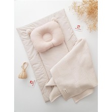 Özgürce 3’lü Alt Açma Seti Ekose ve Ponponlu, Bebek Beşiği ve Yastık Kombini