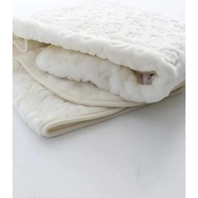 Özgürce Yumuşak Kabartmalı Peluş Battaniye 90X110 Cm, Ince ve Rahat Kullanım