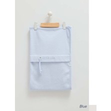 Özgürce Yumuşak ve Hafif 85X95 cm Spor Tarz Battaniye, Konfor ve Şıklık Sunar