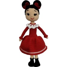 Siyah Saçlı Kırmızı Elbiseli Sude Bebek Amigurumi Organik Oyuncak