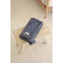 Özgürce Yumuşacık Kadife Bebek Battaniyesi, Hafif ve Şık Tasarım