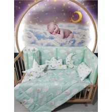 Özgürce 70X130 Bebek Uyku Seti Bulut Desen 9 Parça, Rahat ve Şık Uyku Ortamı