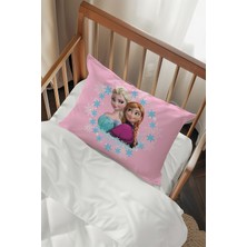 Özgürce Pembe Elsa ve Anna Desenli 2'li Yastık Kılıfı Seti, Şık ve Renkli Dekorasyon
