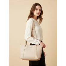 Sevmine Krem Kadın Omuz Çantası | Geniş Iç Hacimli, Çok Gözlü, Şık ve Dayanıklı Tote Çanta (42X28X20 Cm)