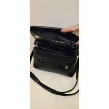 Mercan Bags Kadın Fermuar Kapaklı Şık Görünümlü El ve Omuz Çantası