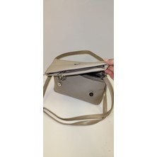 Mercan Bags Kadın Fermuar Kapaklı Şık Görünümlü El ve Omuz Çantası