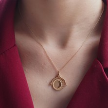 İzgi Madalyon Kolye