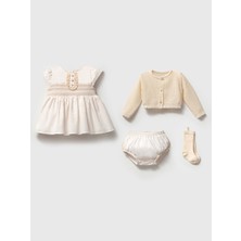 Krem Renkli Fisto Detaylı Elbise ve Hırka Takımı - 4'lü Set 3-6 Ay