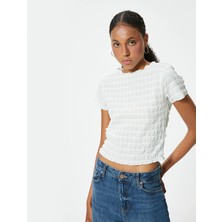 Koton Kolsuz Tişört Dokulu Bisiklet Yaka Slim Fit
