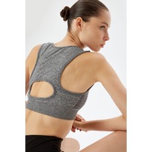 Koton Sporcu Sütyeni U Yaka Slim Fit Sırt Detaylı Kırçıllı