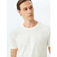 Koton Kısa Kollu Dar Kalıp Pamuklu Bisiklet Yaka Tişört