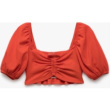 Koton Kare Yaka Gipe Detaylı Balon Kollu Crop Bluz