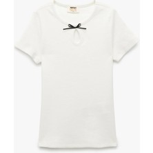 Koton Kurdele Detaylı Kısa Kollu Bisiklet Yaka Pamuklu Tişört