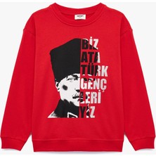 Pamuklu Uzun Kollu Bisiklet Yaka Atatürk Baskılı Sweatshirt