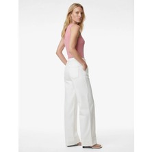 Koton Pamuklu Slim Fit Kolsuz Kayık Yaka Bluz