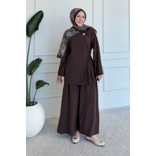 Tesettür Diyarı Hera Cupra Tansel Kumaş Broşlu Kimono Tesettür Takım- Acı Kahve