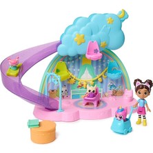 Misda Store Dollhouse, 17 Parçalı Kitty Care Oyun Seti, Gabby Figürü ve 3 Yavru Kedi, Kaydırak ve Salıncaklı, 3 Yaşından Büyük Çocuklar Için Uygundur