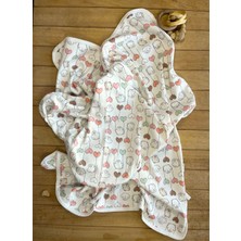 Seçkin Antialerjik Çift Katlı Penye  – Renkli Kalp & Kuş Desenli | 1-12 Ay Kız Bebek Battaniyesi