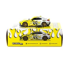 Tarmac Works Toyota GR86 Mooneyes 1/64 Model Araba
