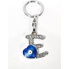 Moncuk Design Taşlı “e” Harfi Nazar Detaylı Anahtarlık – Kişisel Anlam ve Zarif Şıklık