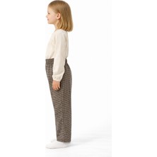 Trend Bebe Butik Kız Çocuk Ekru Bluzlu Pantolon Takım – Kare Desenli Şık Kombin