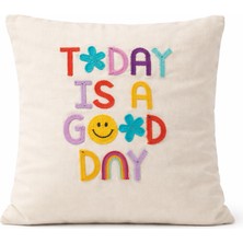 Punch Işlemeli Kırlent Kılıfı