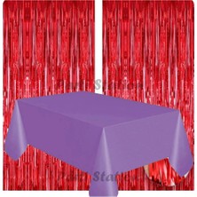 Parti Station 2 Adet Kırmızı Renk Metalize Arka Fon Perdesi ve 1 Adet Plastik Mor Renk Masa Örtüsü Set